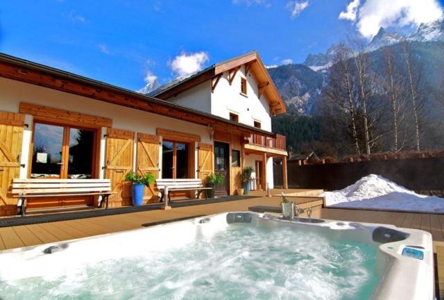 Mont Blanc Spa Chalet Bnb Шамони Экстерьер фото