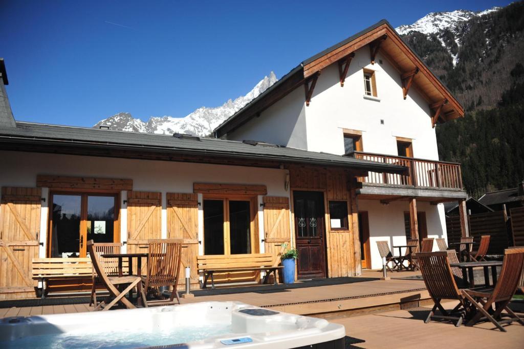 Mont Blanc Spa Chalet Bnb Шамони Экстерьер фото